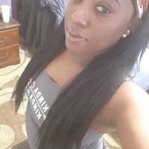 Meet your Posher, Yvette